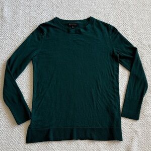 Banana Republic Dark Green Crew Neck Sweater